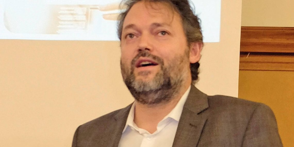 AVT Fransa, Benelüks, Afrika ve Türkiye Satış ve Pazarlama Direktörü Alan Marion’dan AVT baskı ve renk kontrol çözümleri